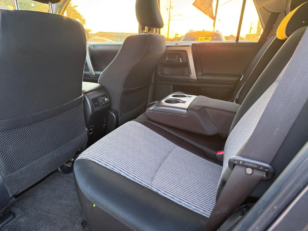2018 Toyota 4Runner SR5 - Photo 11
