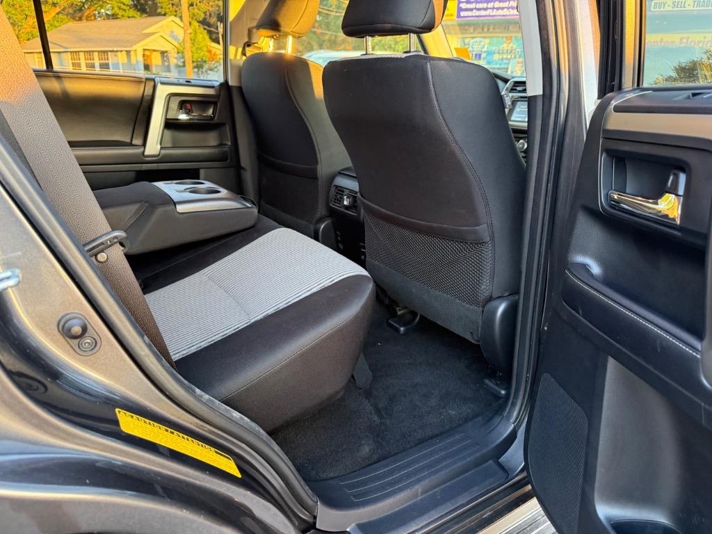 2018 Toyota 4Runner SR5 - Photo 8