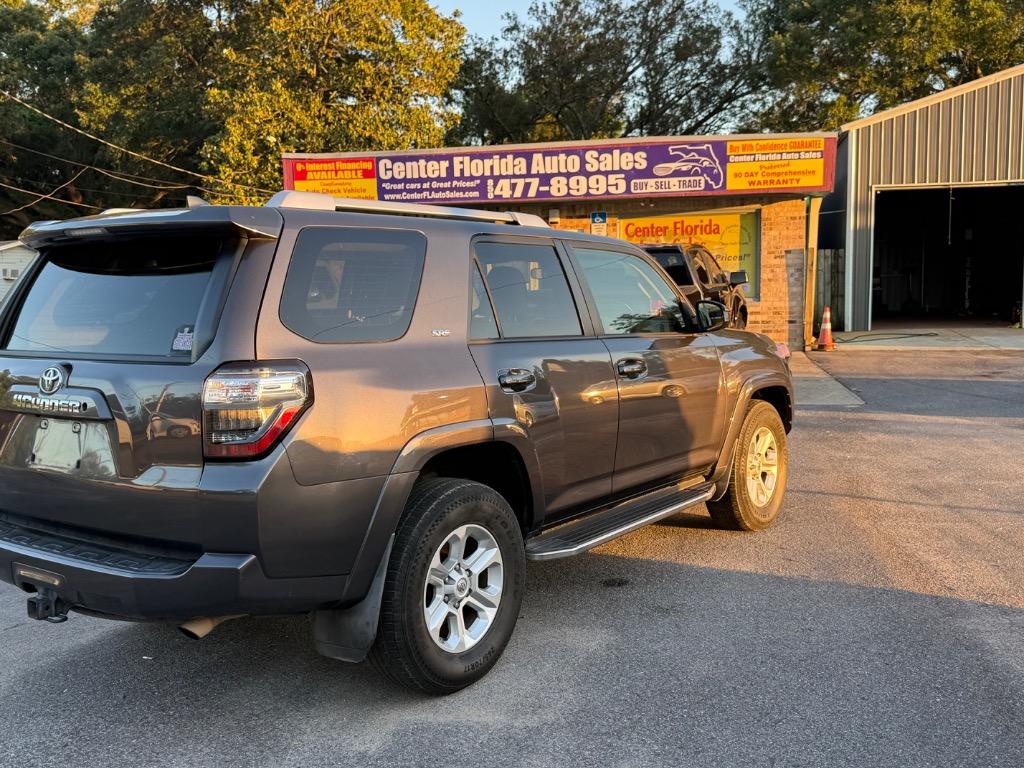 2018 Toyota 4Runner SR5 - Photo 6