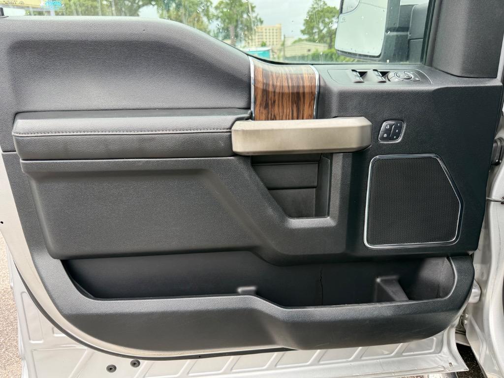 2018 Ford F-150 Lariat - Photo 16