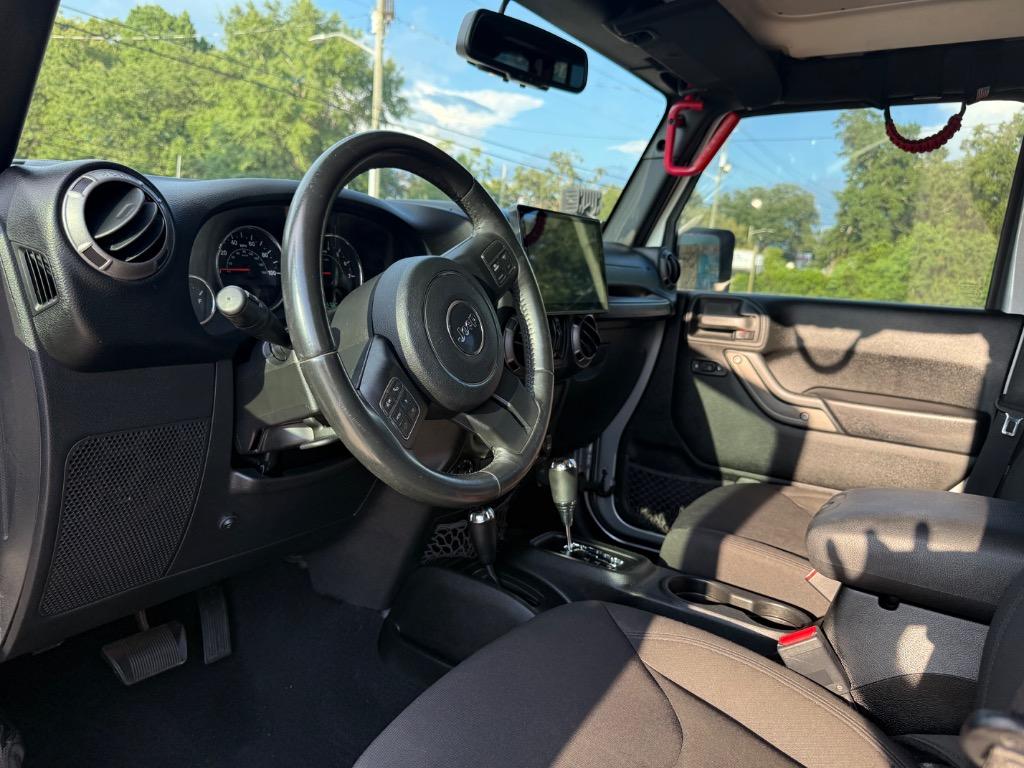 2017 Jeep Wrangler Unlimited Sport S - Photo 13
